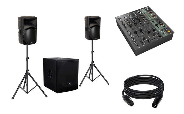 2x Mackie SRM 450 – actieve speaker (zwart) 1x Mackie SRM 1801 – actieve bass speaker 2x statieven 1x Mengpaneel Behringer 900 USB Audio- & stroomkabels